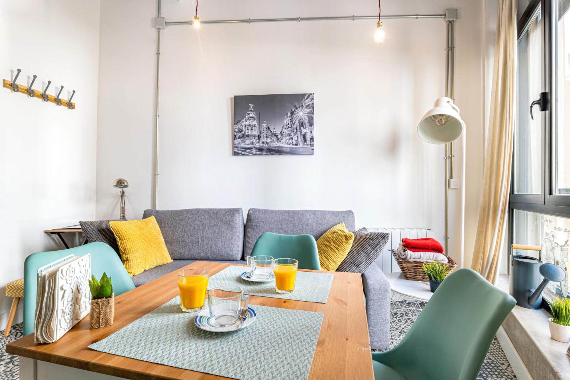 Vintage Apartment Near Puerta Del Sol Madrid Exterior foto
